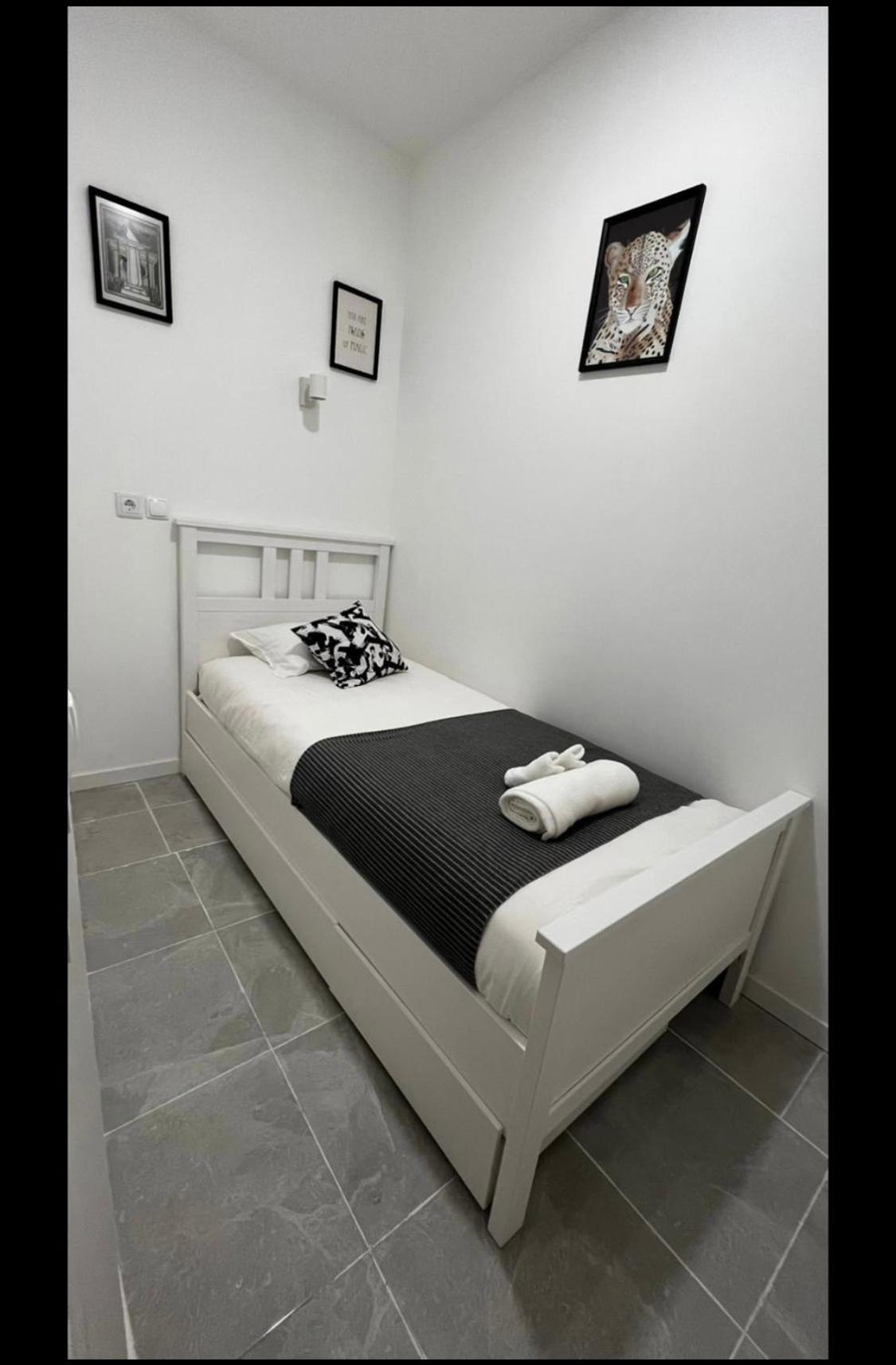 Apartamento Conde Do Redondo Lisboa Exteriör bild